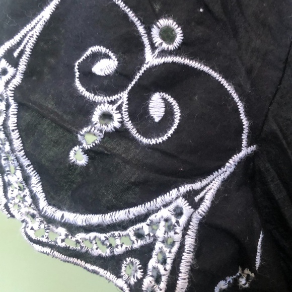 Frenz Woman Blouse - Picture 2 of 6